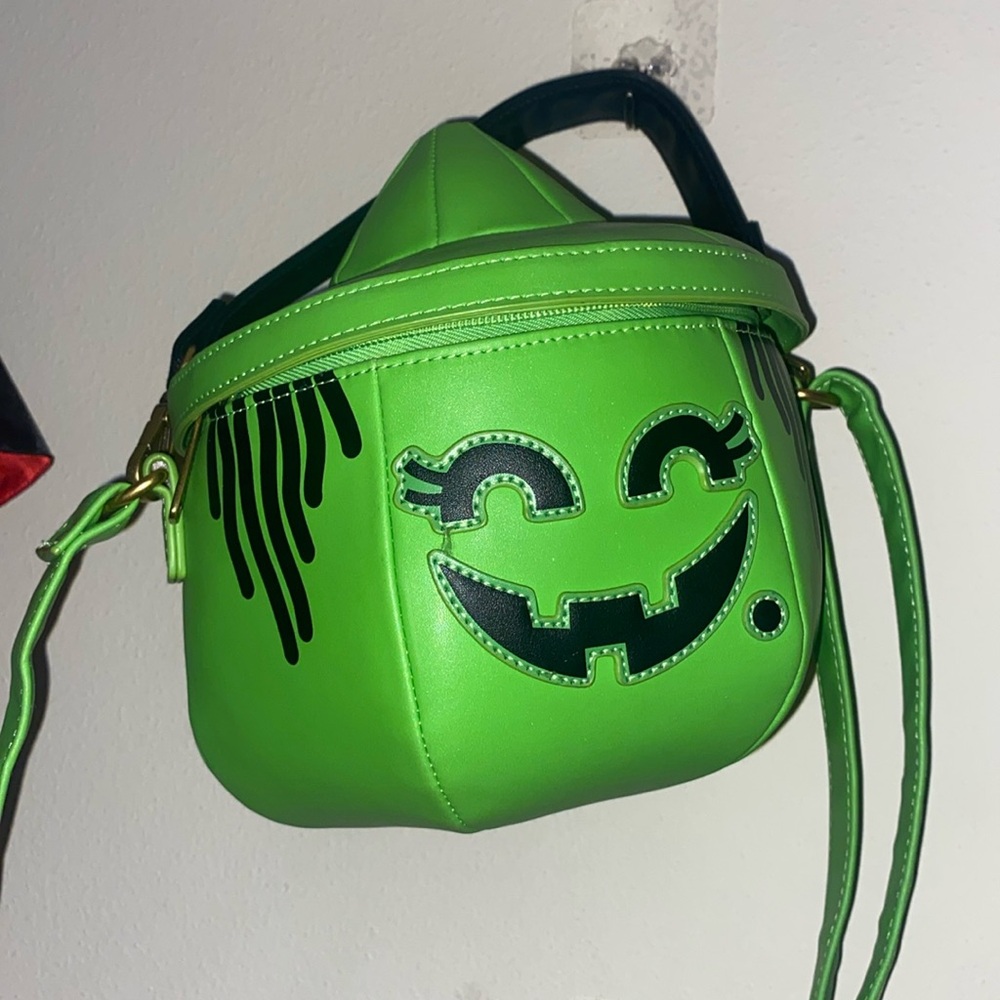 Mcdonald’s Loungefly Boo Bucket Witch- green crossbody